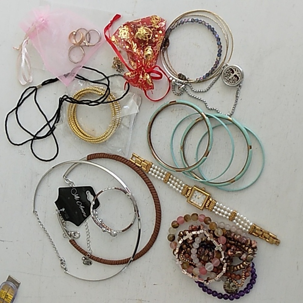 Jewelry bundle lot
